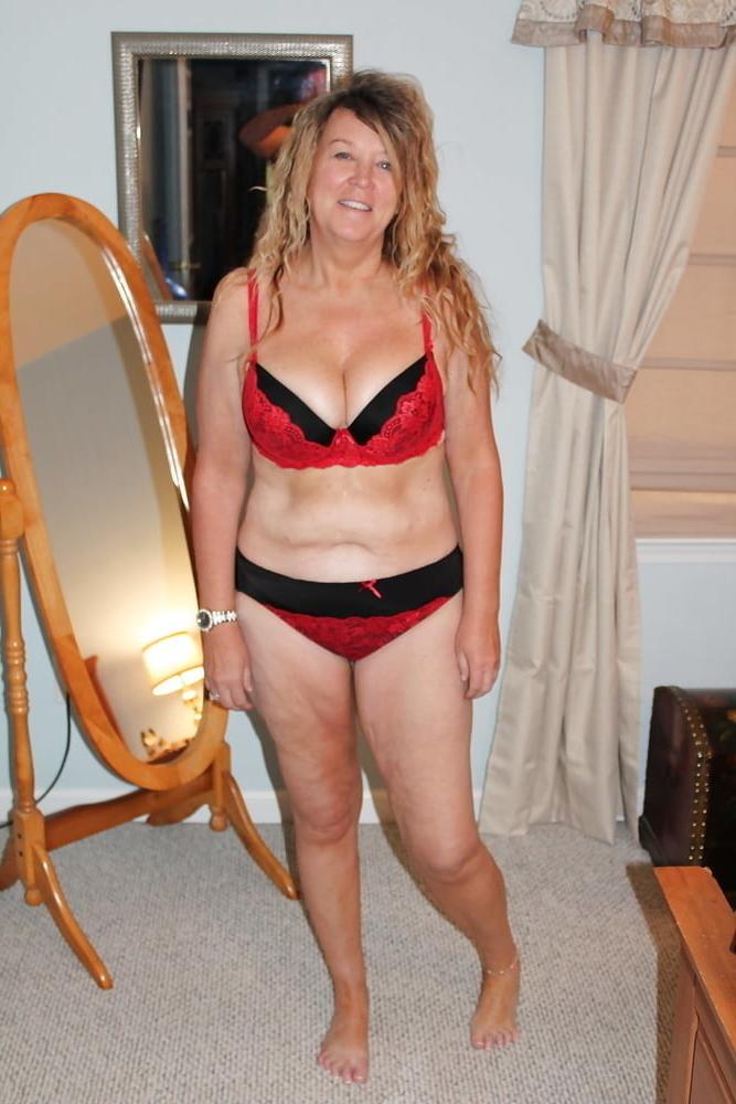 25P Fat Fuckpig Melody 50yr Cunt From Greenville North Carolina