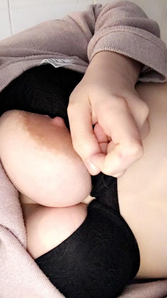 25P Bras on tits out 3