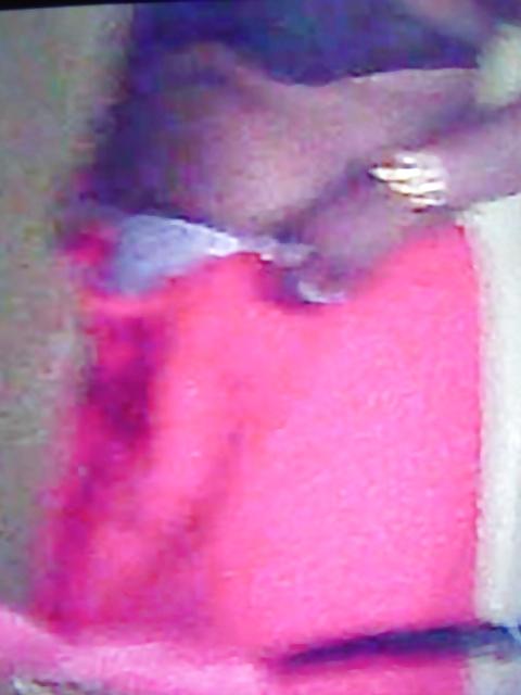 11P Indian aunty changing sari