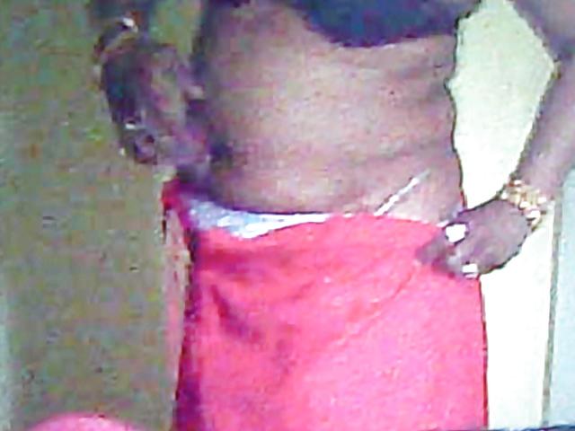 11P Indian aunty changing sari