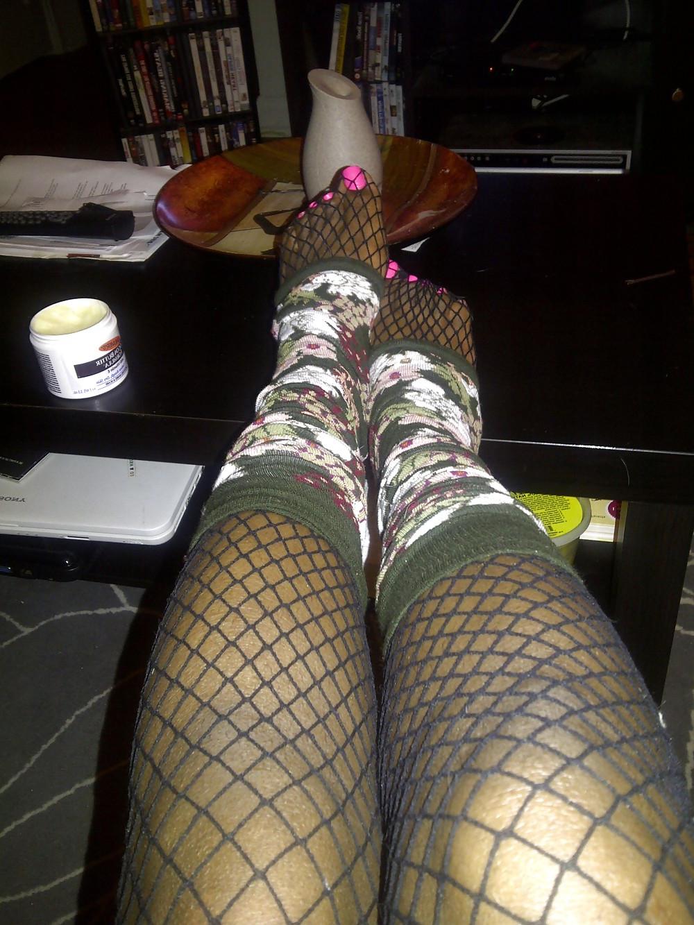 7P Pretty Ebony Feet