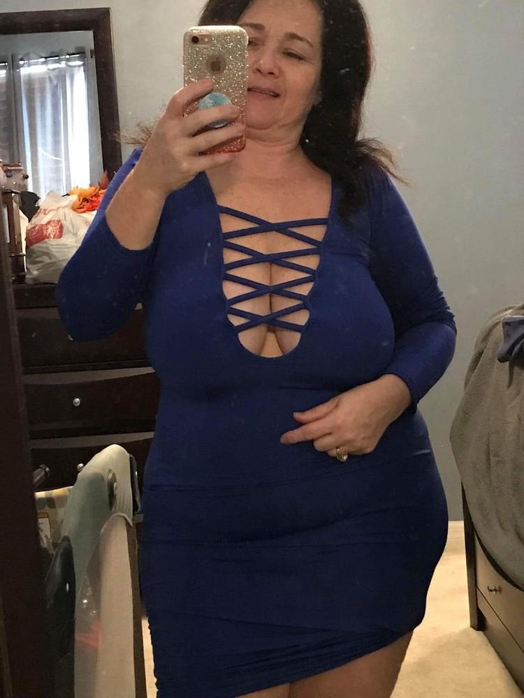 16P Bbw mix 687 (Do they need a bra ?)