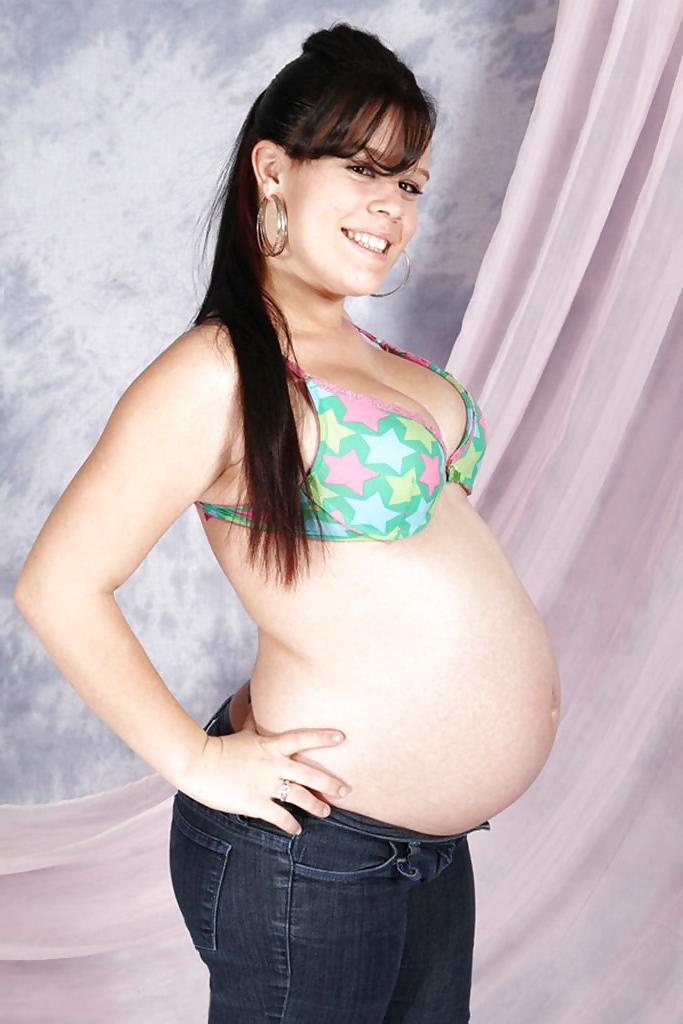18P Pregnant Elda