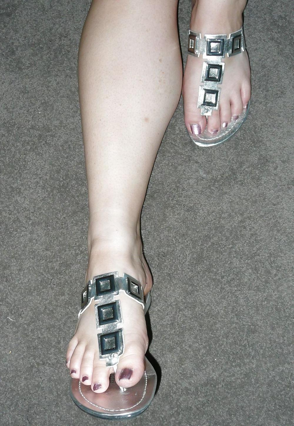 6P My girl's pretty feet