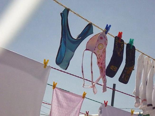 8P PANTY AND BRA NEXT DOOR GIRL VECINA MEXICO comment pls