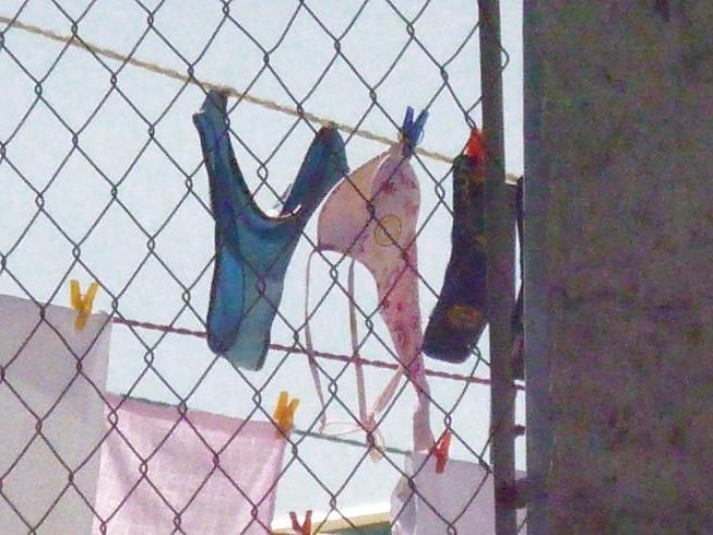 8P PANTY AND BRA NEXT DOOR GIRL VECINA MEXICO comment pls