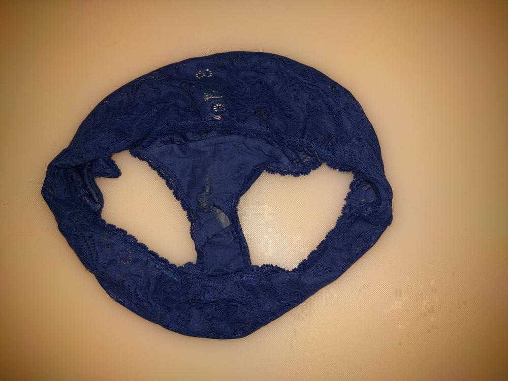 25P Japanese Wife's Used Panties 1