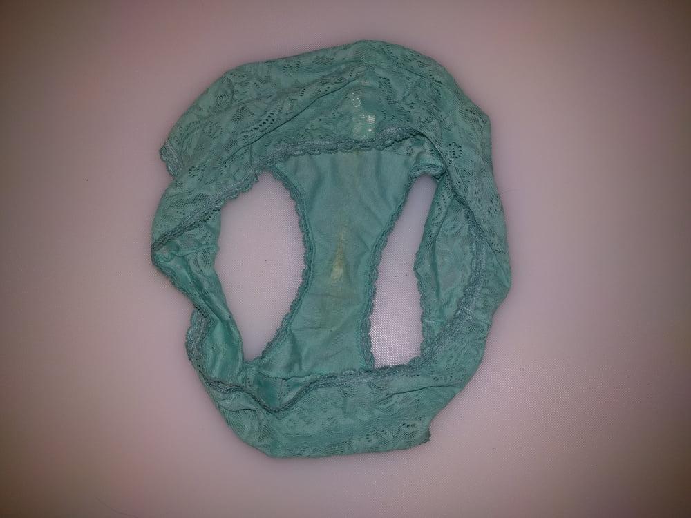 25P Japanese Wife's Used Panties 1