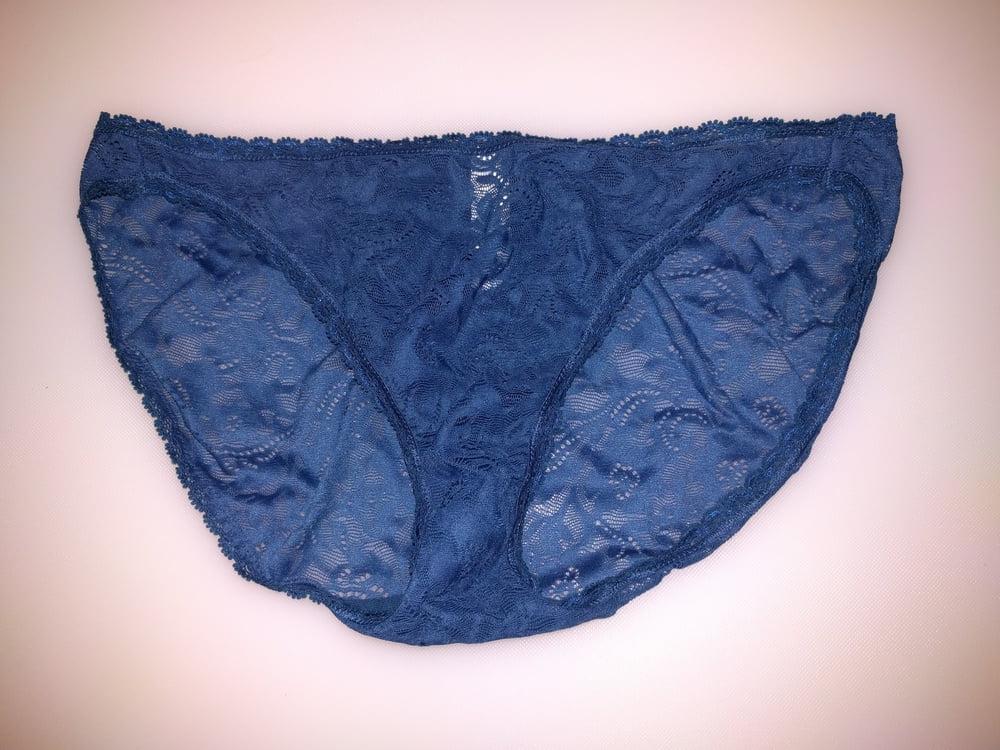 25P Japanese Wife's Used Panties 1