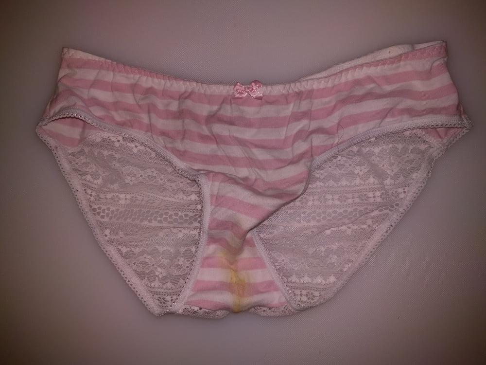 25P Japanese Wife's Used Panties 1