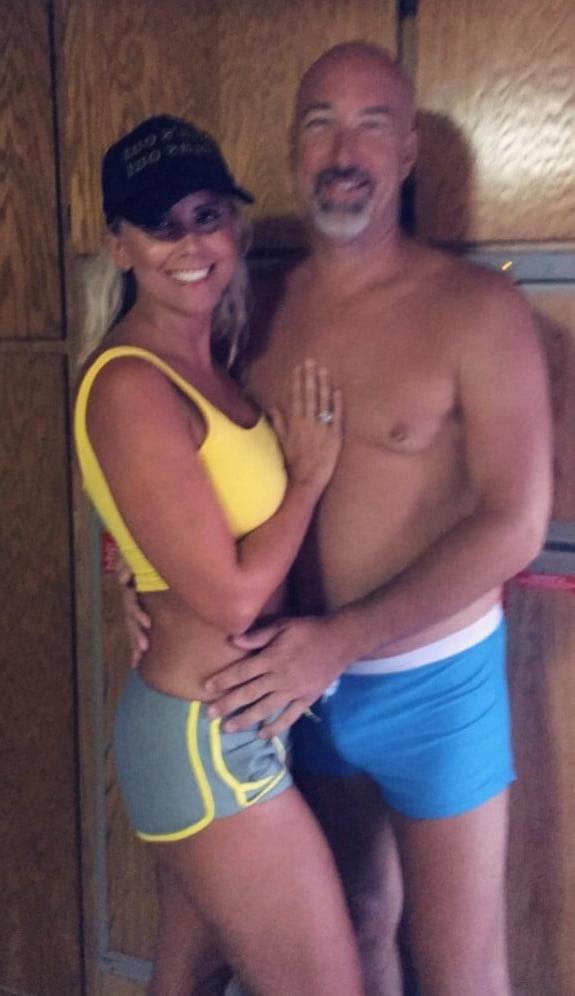 23P Women Need Exposure 840 - MILF on Display