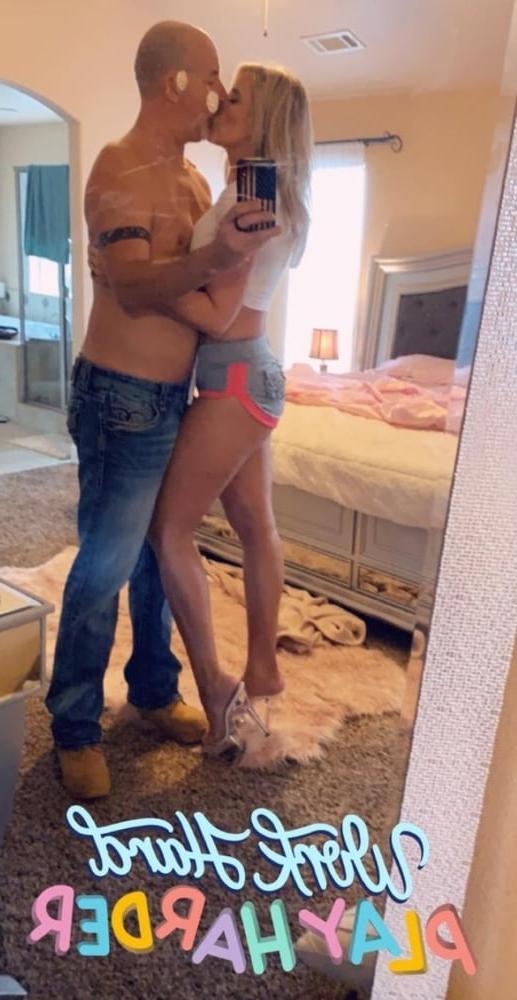 23P Women Need Exposure 840 - MILF on Display