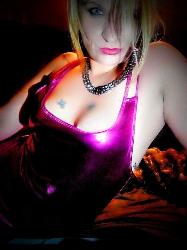 8P Pretty in pink