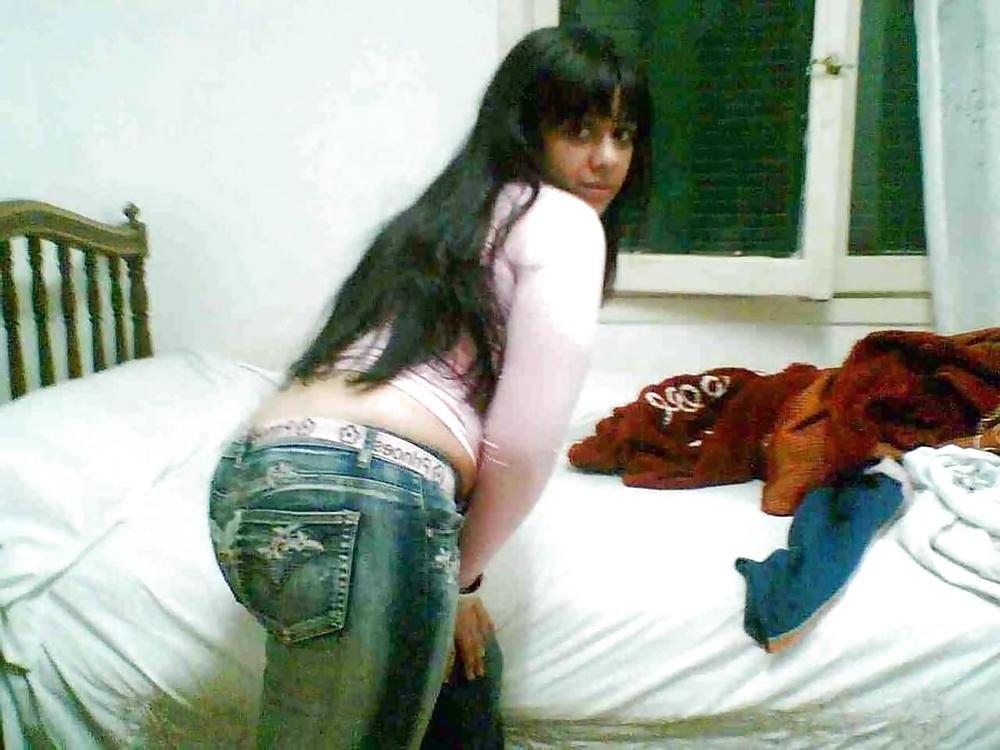 9P Thick arab girl