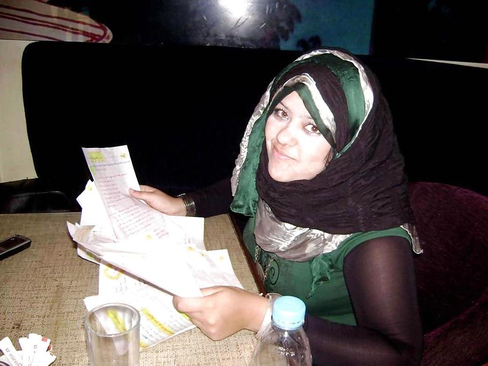 9P Thick arab girl