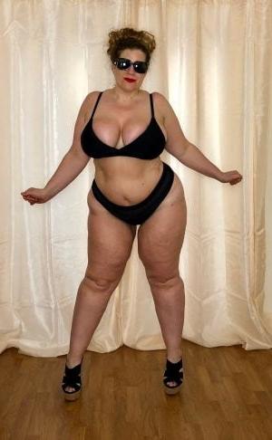 25P Big And Thick White Women 4