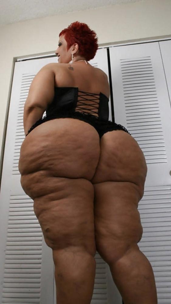 25P Big And Thick White Women 4