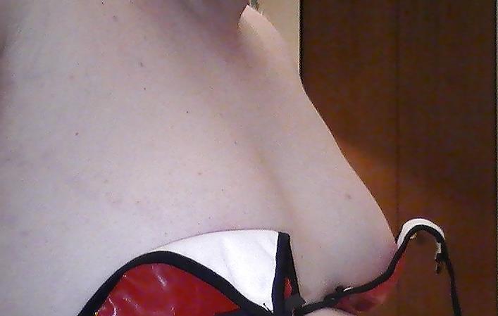 22P Some lingerie and bra's