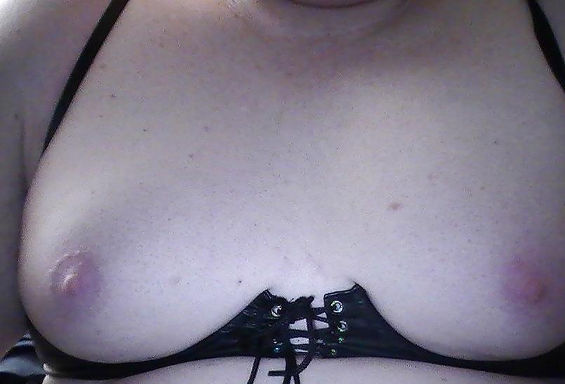 22P Some lingerie and bra's