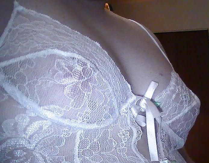 22P Some lingerie and bra's