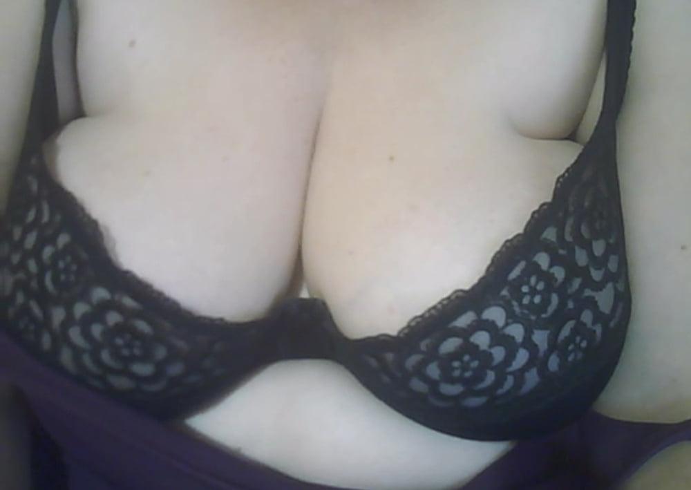 25P boobs and bra 2