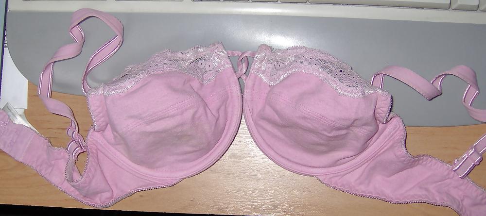 13P Bras and cum on it