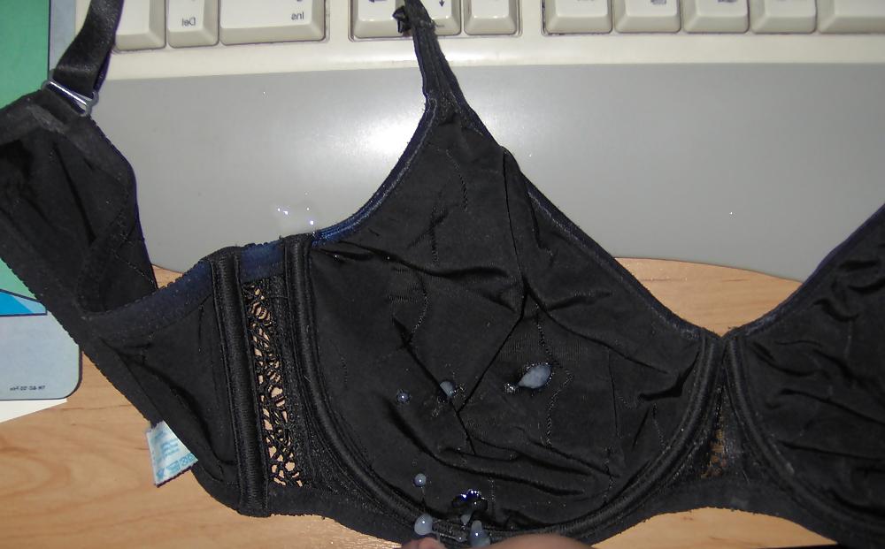13P Bras and cum on it