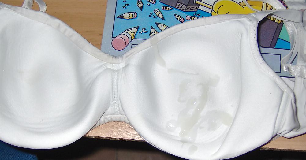 13P Bras and cum on it