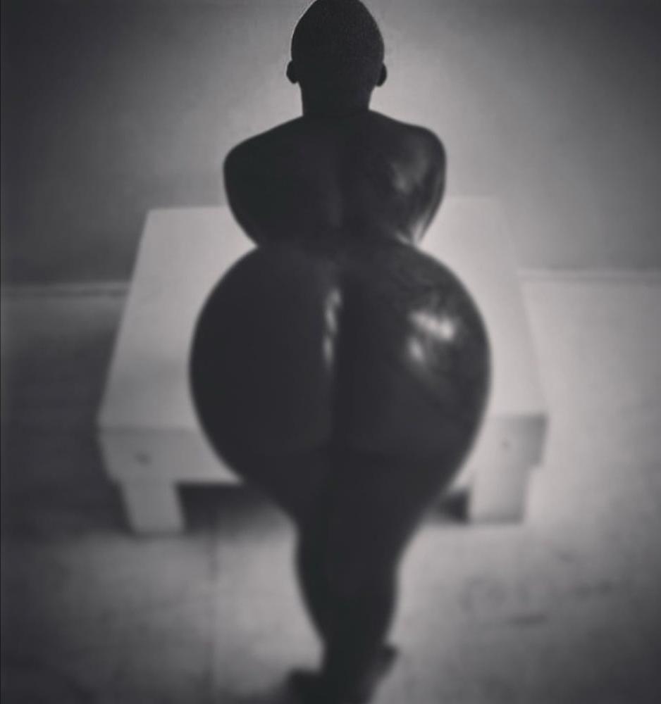 25P Beautiful Thick Women 30