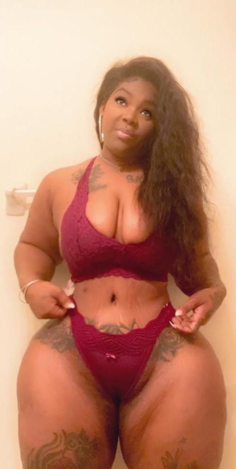 25P Beautiful Thick Women 30