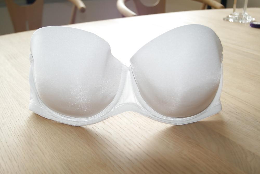 12P Used D80 bra