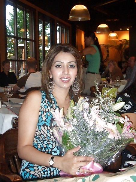25P Hot and Sexy Indian, Desi, NRI, Punjabi Cheating Slut Wife!!