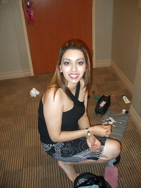 25P Hot and Sexy Indian, Desi, NRI, Punjabi Cheating Slut Wife!!
