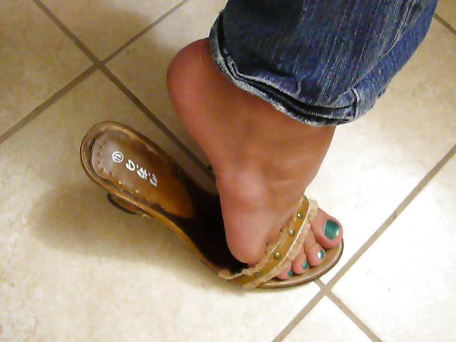 6P Pretty feet