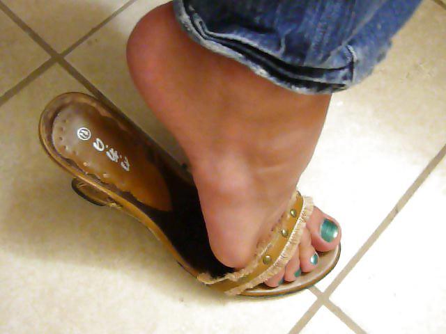 6P Pretty feet