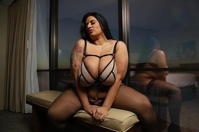 25P BBW SEXY BRA 275