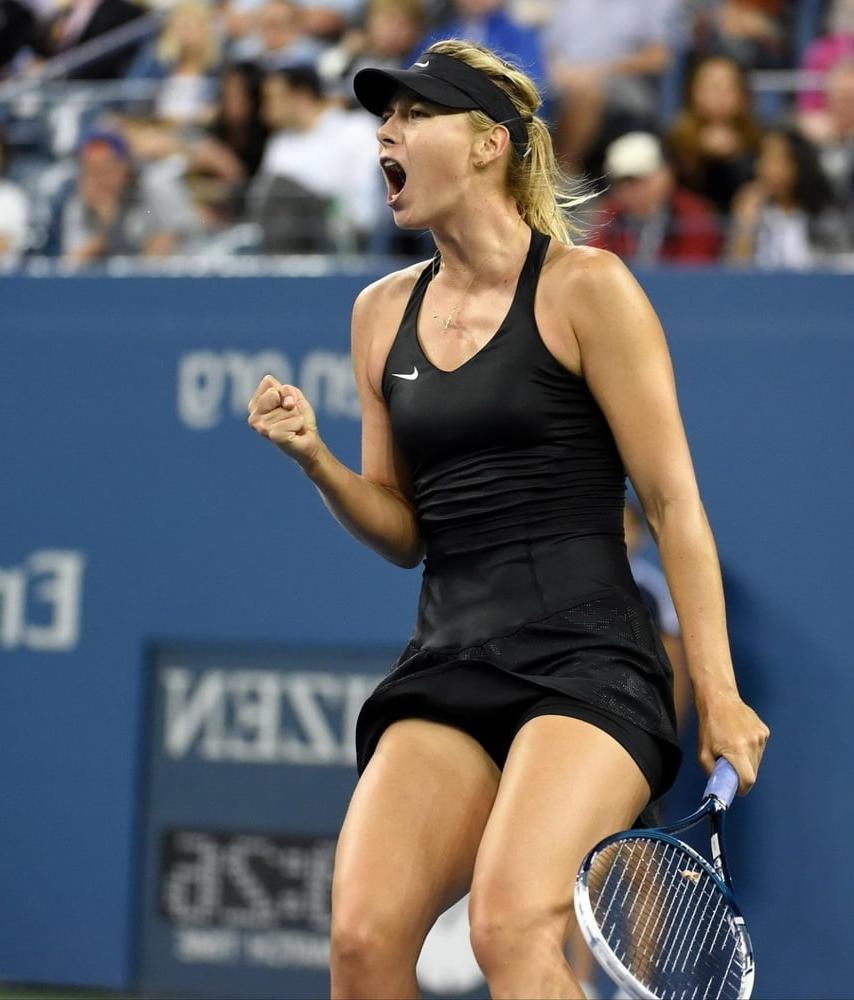 23P Maria Sharapova's sweaty cunt - I'd give anything to lick it