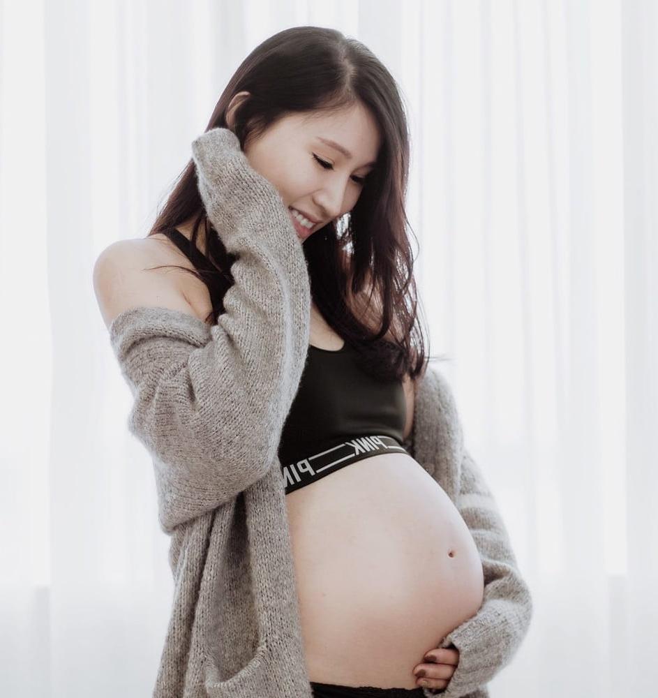 25P Sexy Pregnant Girls 102