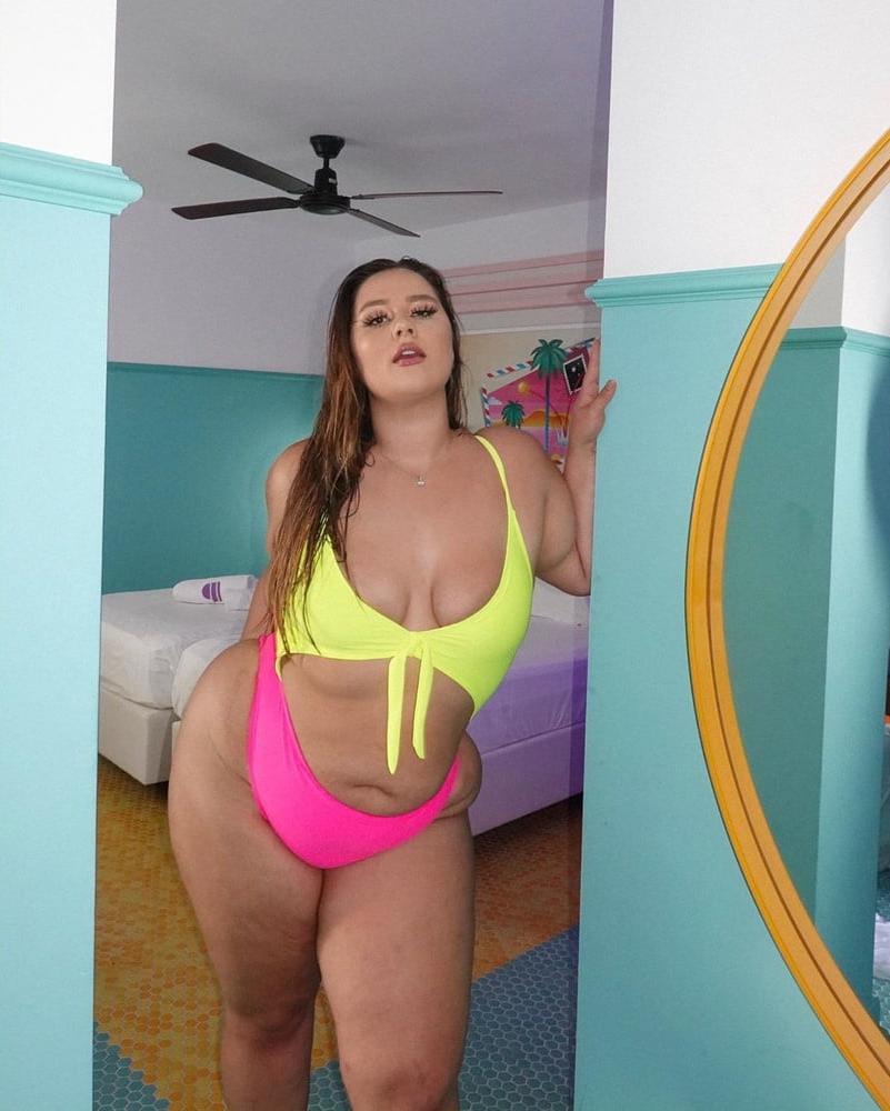 25P BBW SEXY BH 271