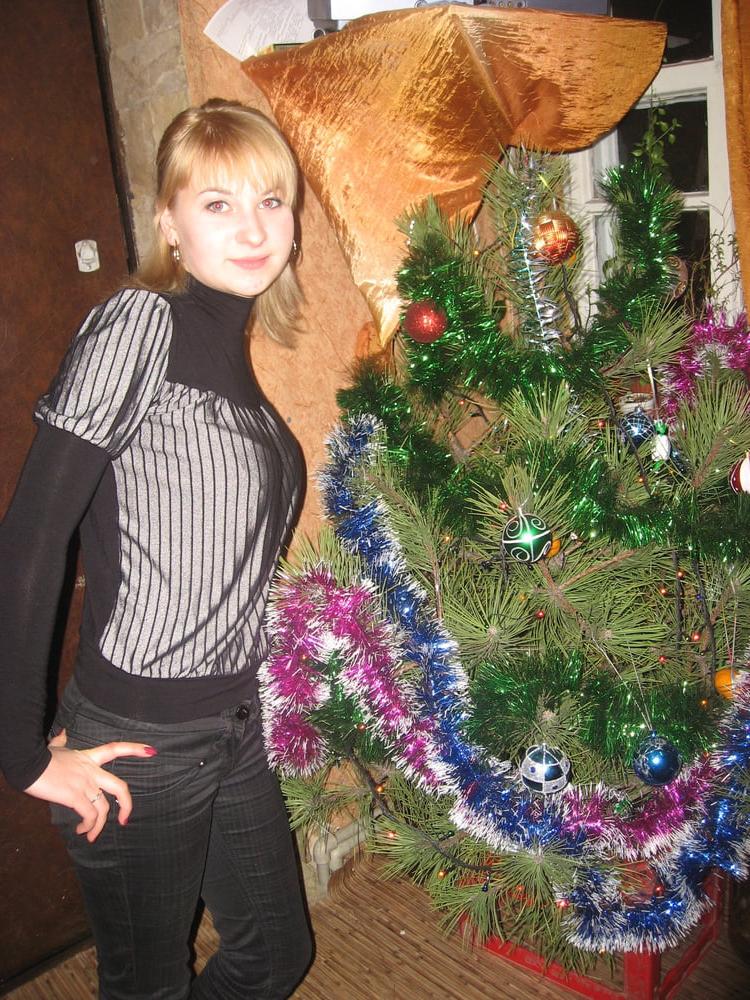 25P AP00178 Ukrainian graduate student private life
