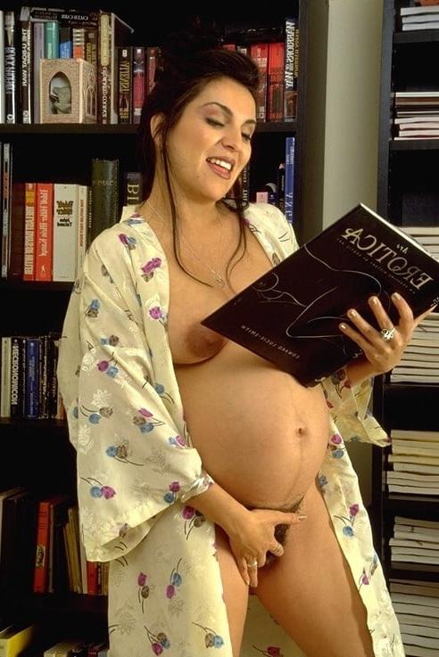 25P Pregnant and hairy 2