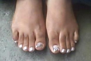 10P Pretty Paws