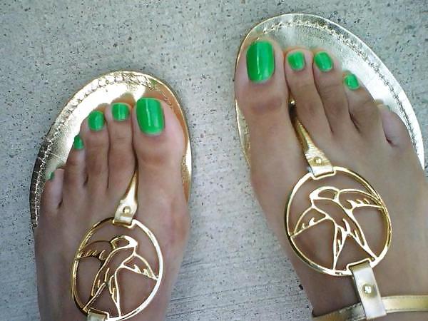 10P Pretty Paws