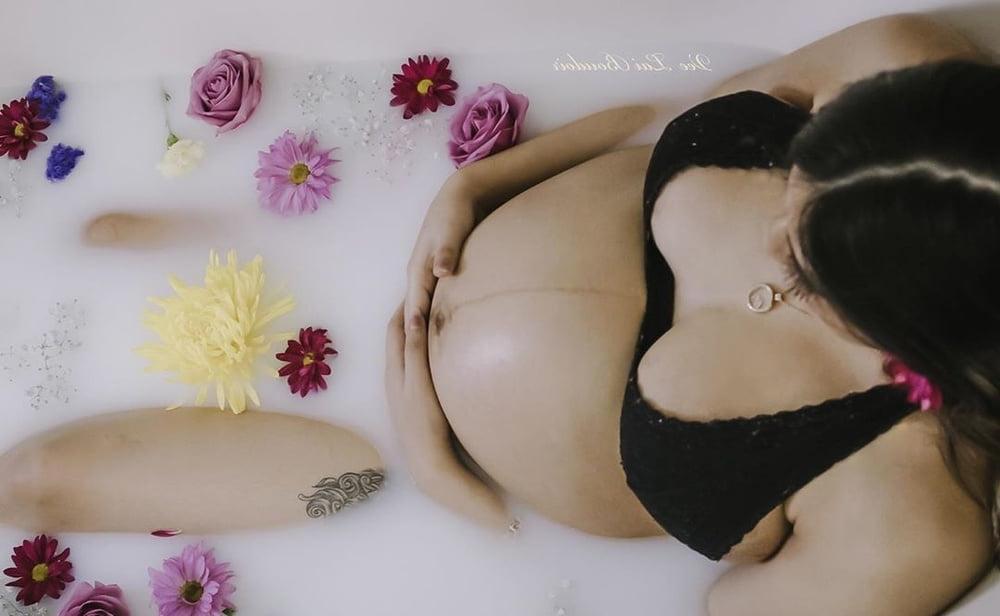 25P Sexy Pregnant Girls 100