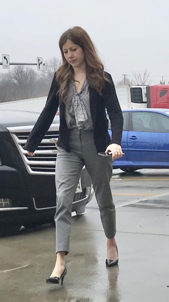 22P Pretty slim milf  VPL