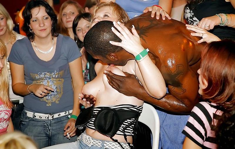 14P Classic porn CFNM