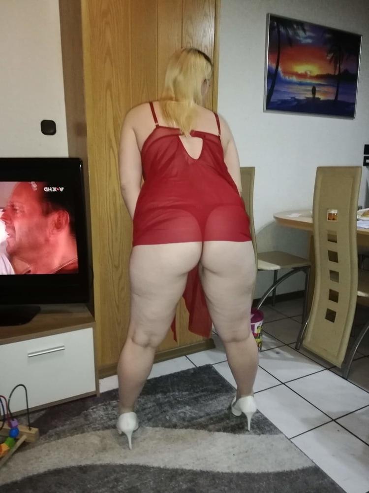 25P Pregnant and Still Sexy 143