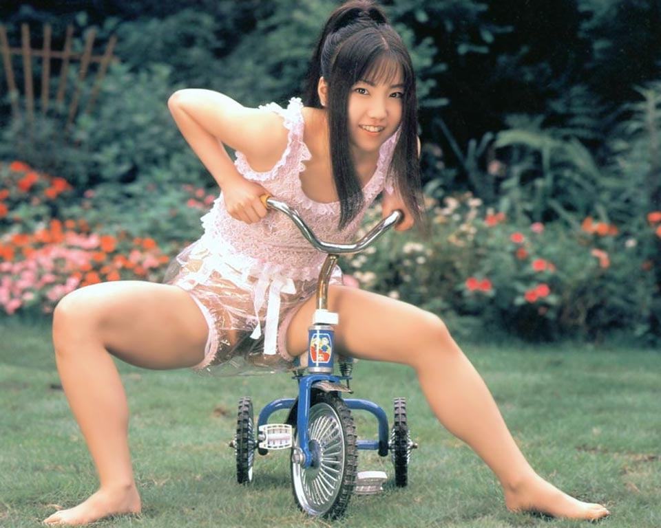 25P Japanese amateur outdoor 1775