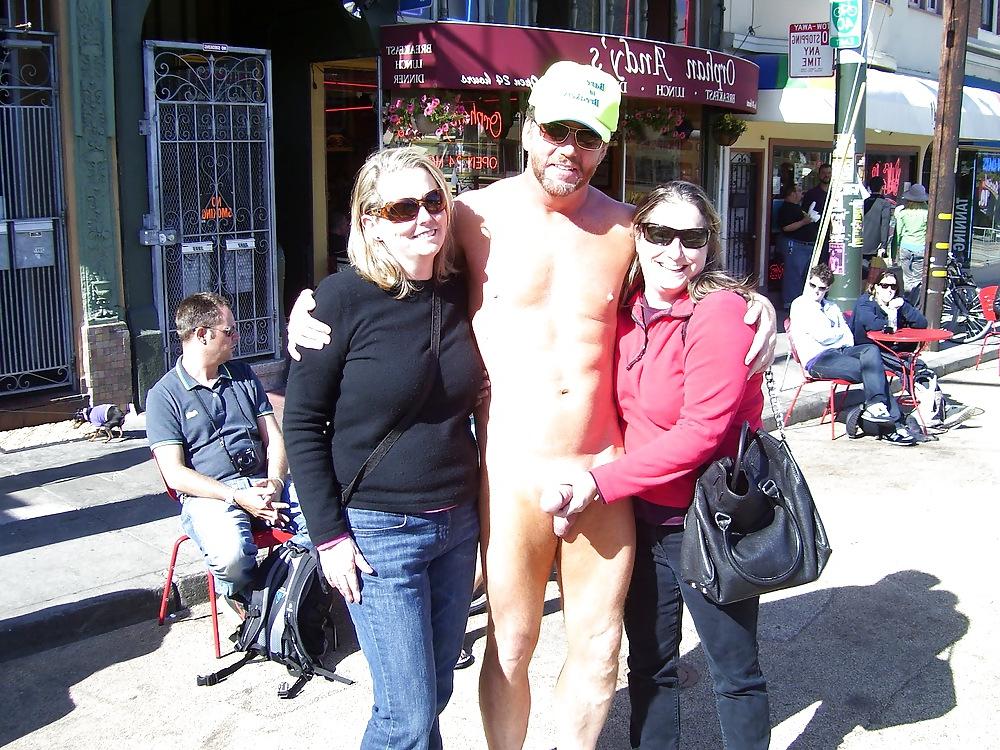 7P Women and cock in public (CFNM) 