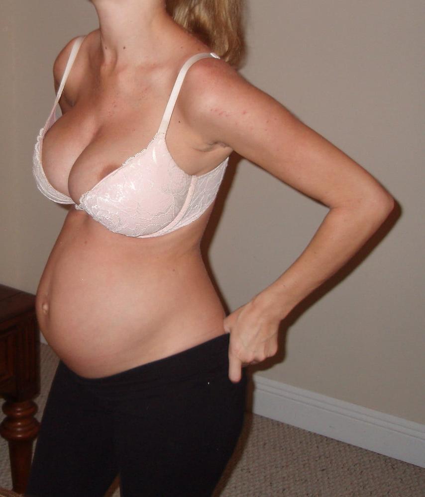 9P Pregnant amateur 32E breast